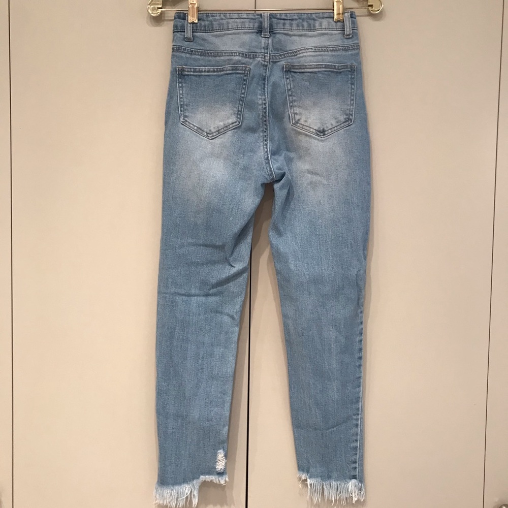 April Jeans Light Washed High Rise Mom Jeans - Picture 2 of 7